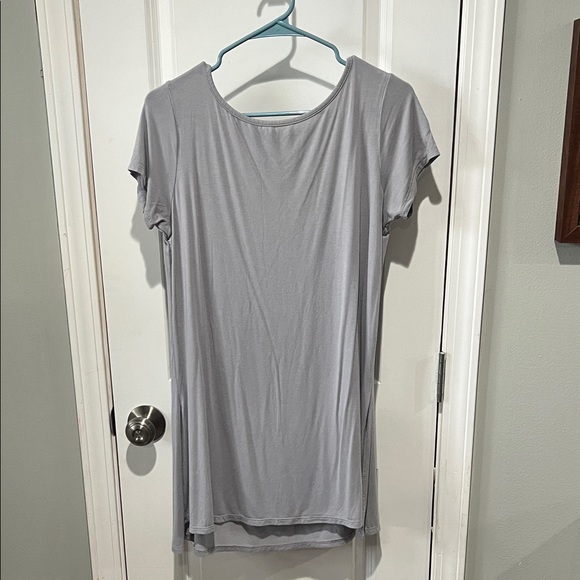 Emma’S Closet Tops - Chic Light Gray Women's Short Sleeve Top